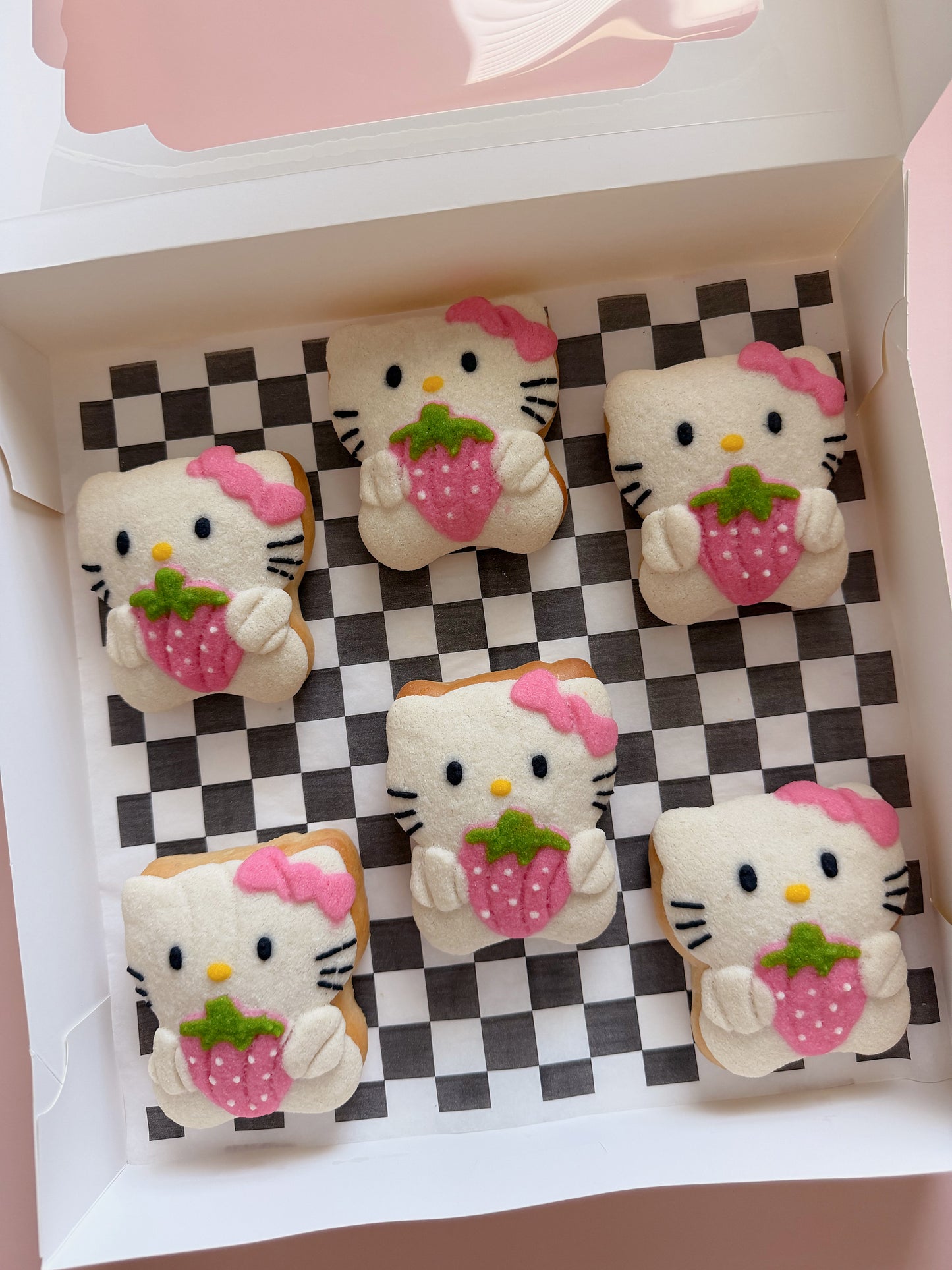 Kitty with Strawberry Conchas