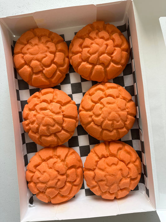 Marigold Designed Conchas