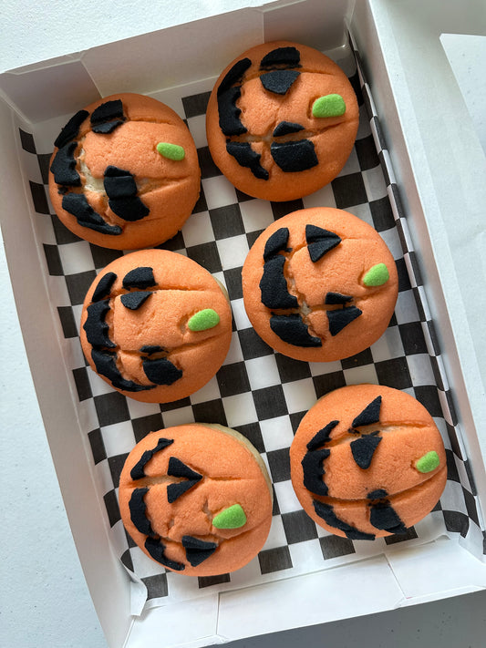 Halloween Pumpkin Conchas Recipe 🎃