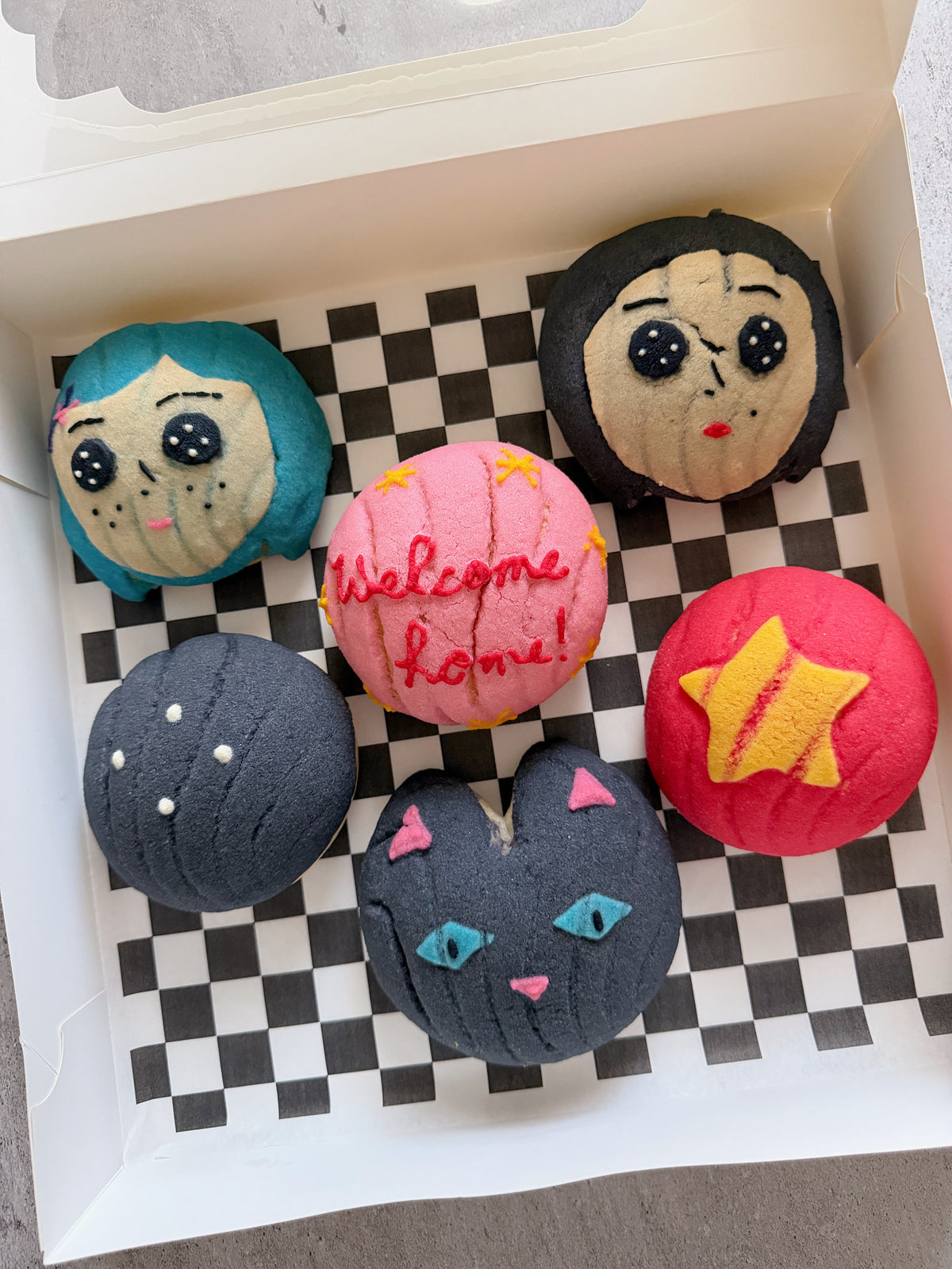 Coraline Themed Conchas