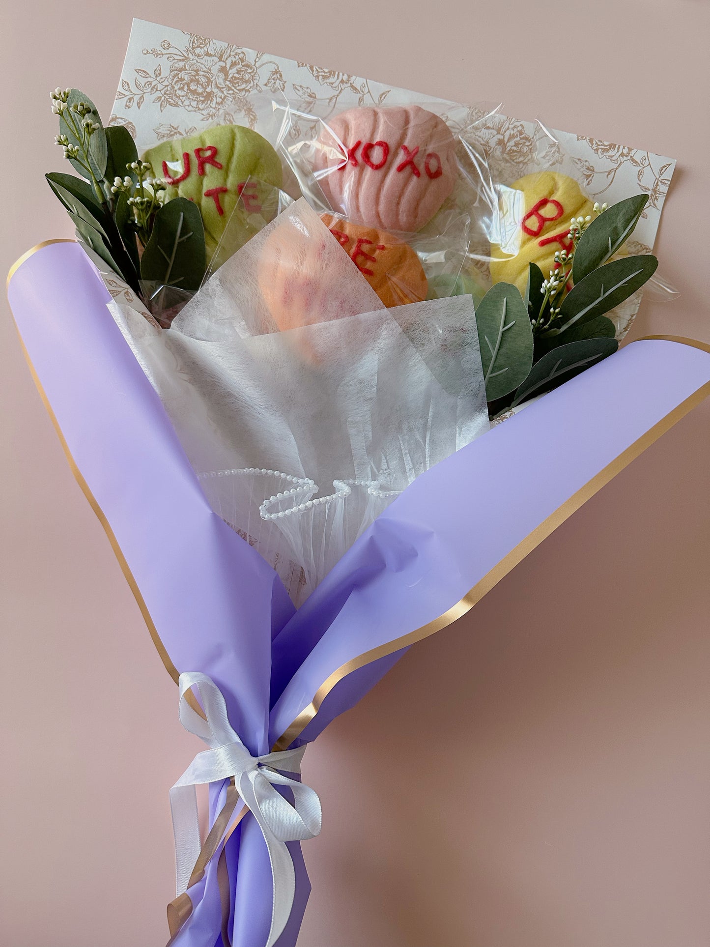 Conversation Heart Concha Bouquet (Pickup Only)