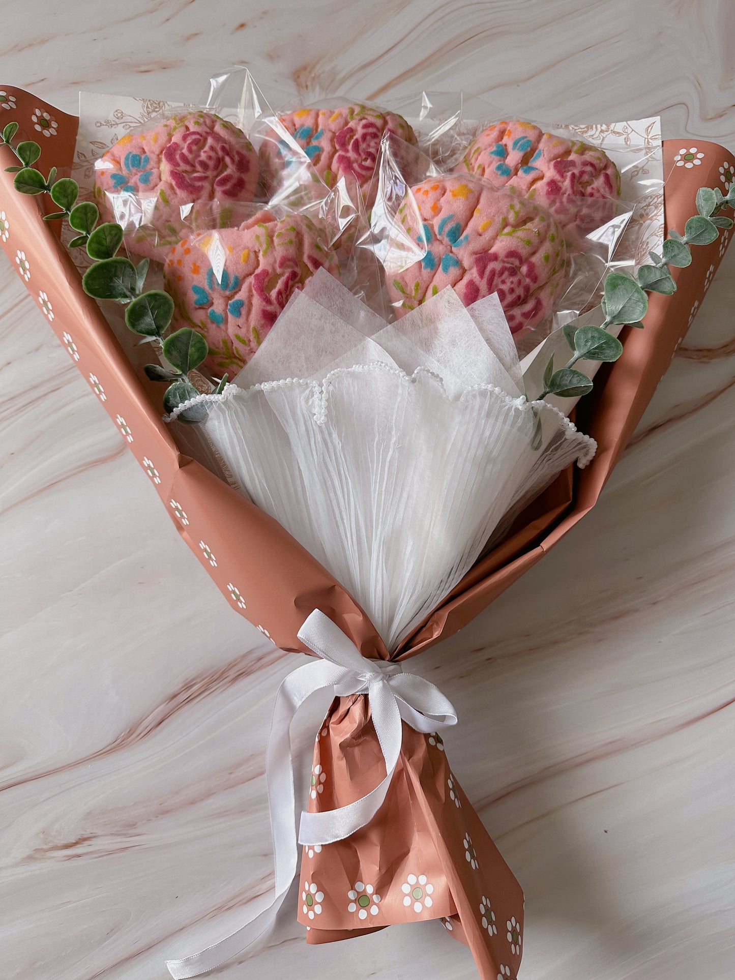 Floral Heart Concha Bouquet(Pickup only)