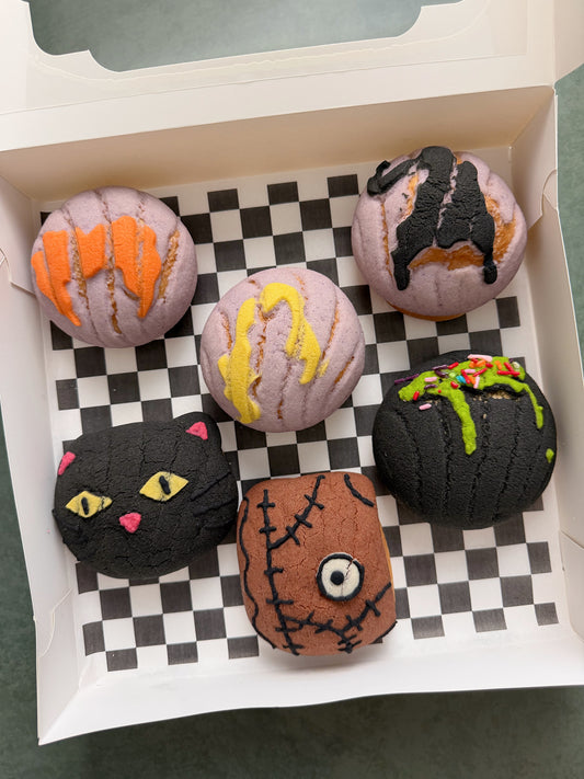 Hocus Pocus Themed Conchas