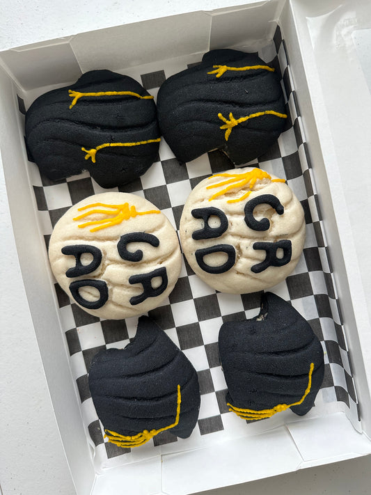 Graduation Themed Conchas