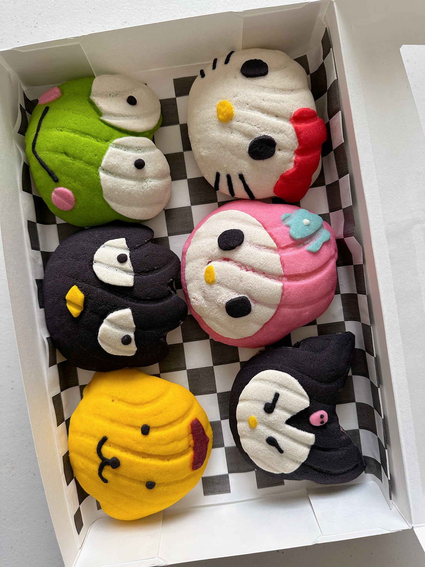 Hello Kitty & Friends themed conchas