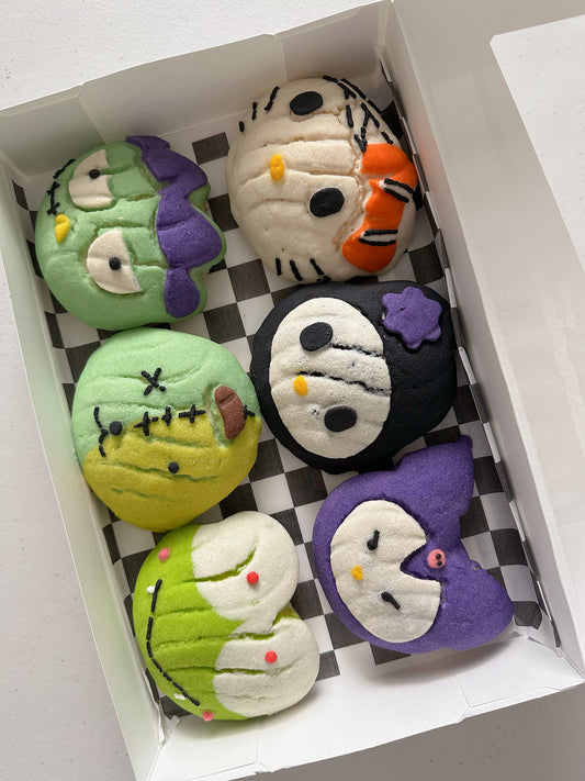 Halloween Hello Kitty & Friends Themed Conchas (Pack of 6)